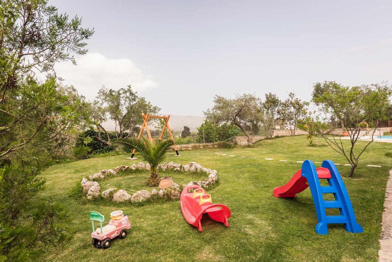 Villa Aloni Filippos ภายนอก รูปภาพ