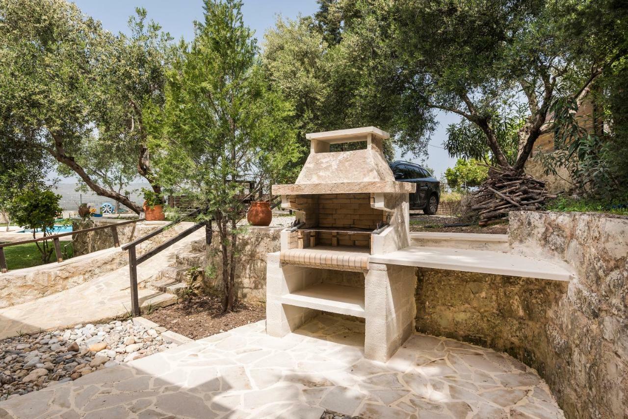 Villa Aloni Filippos ภายนอก รูปภาพ