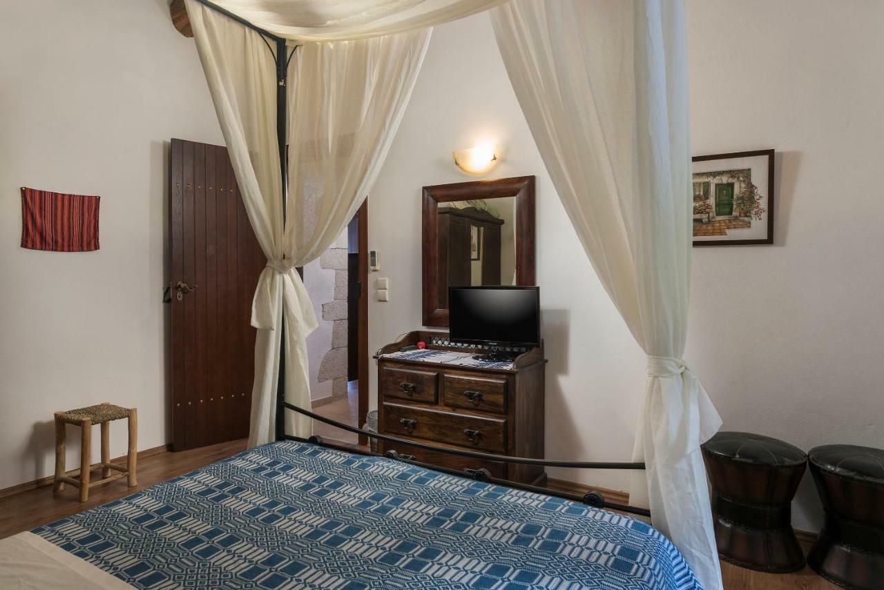 Villa Aloni Filippos ภายนอก รูปภาพ